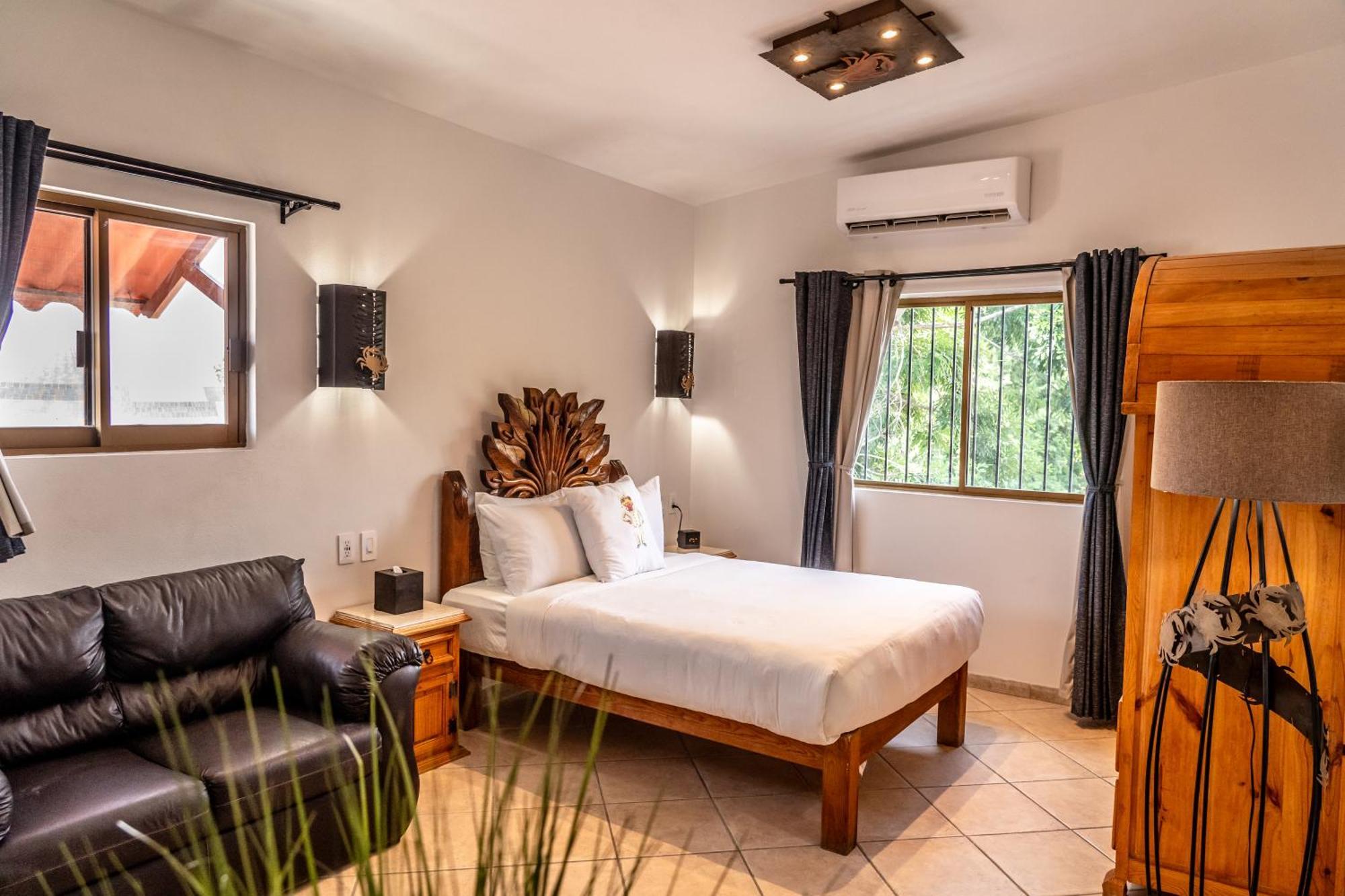 5 Frogs Hotel Bucerias Bagian luar foto