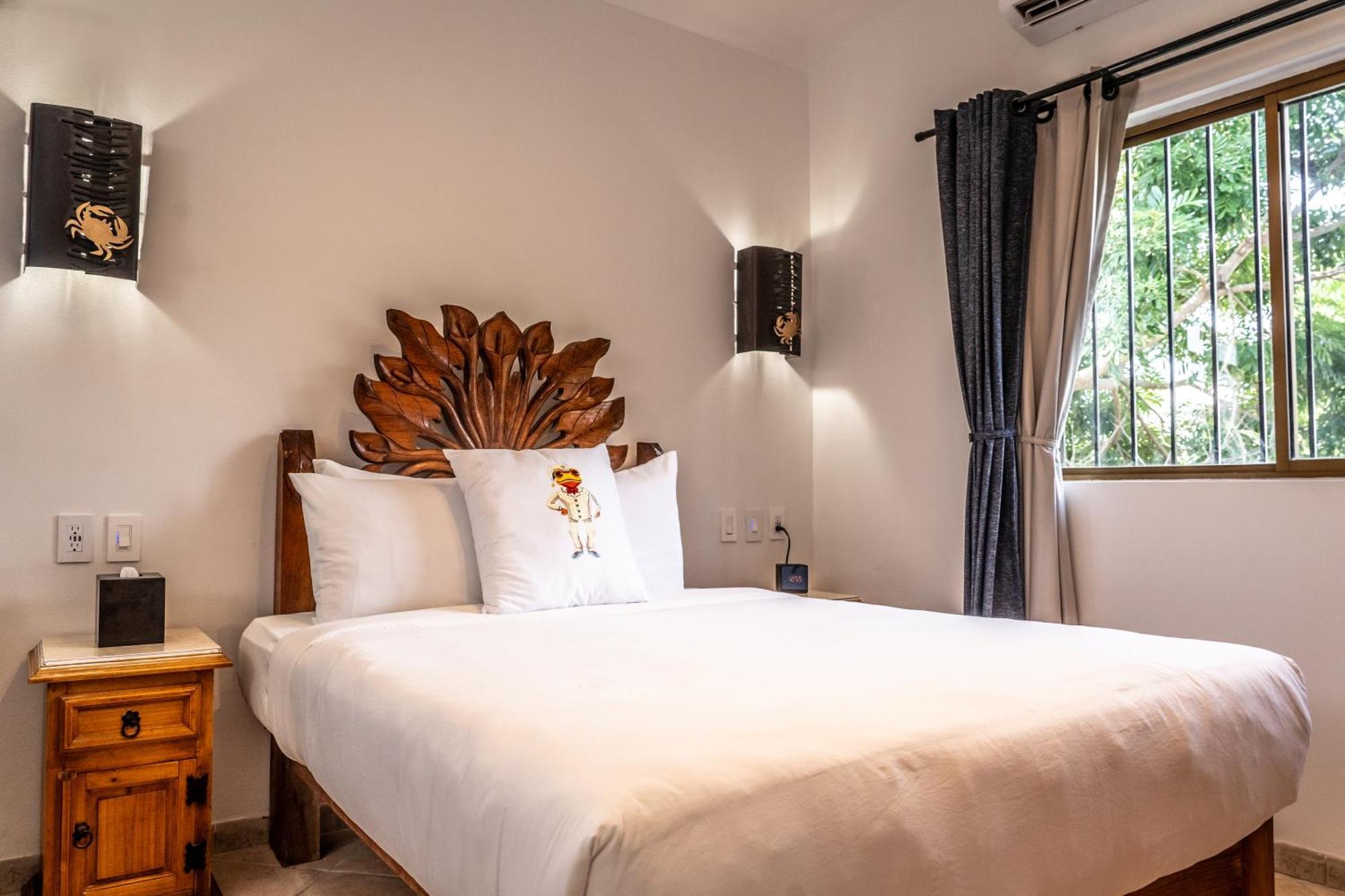 5 Frogs Hotel Bucerias Bagian luar foto