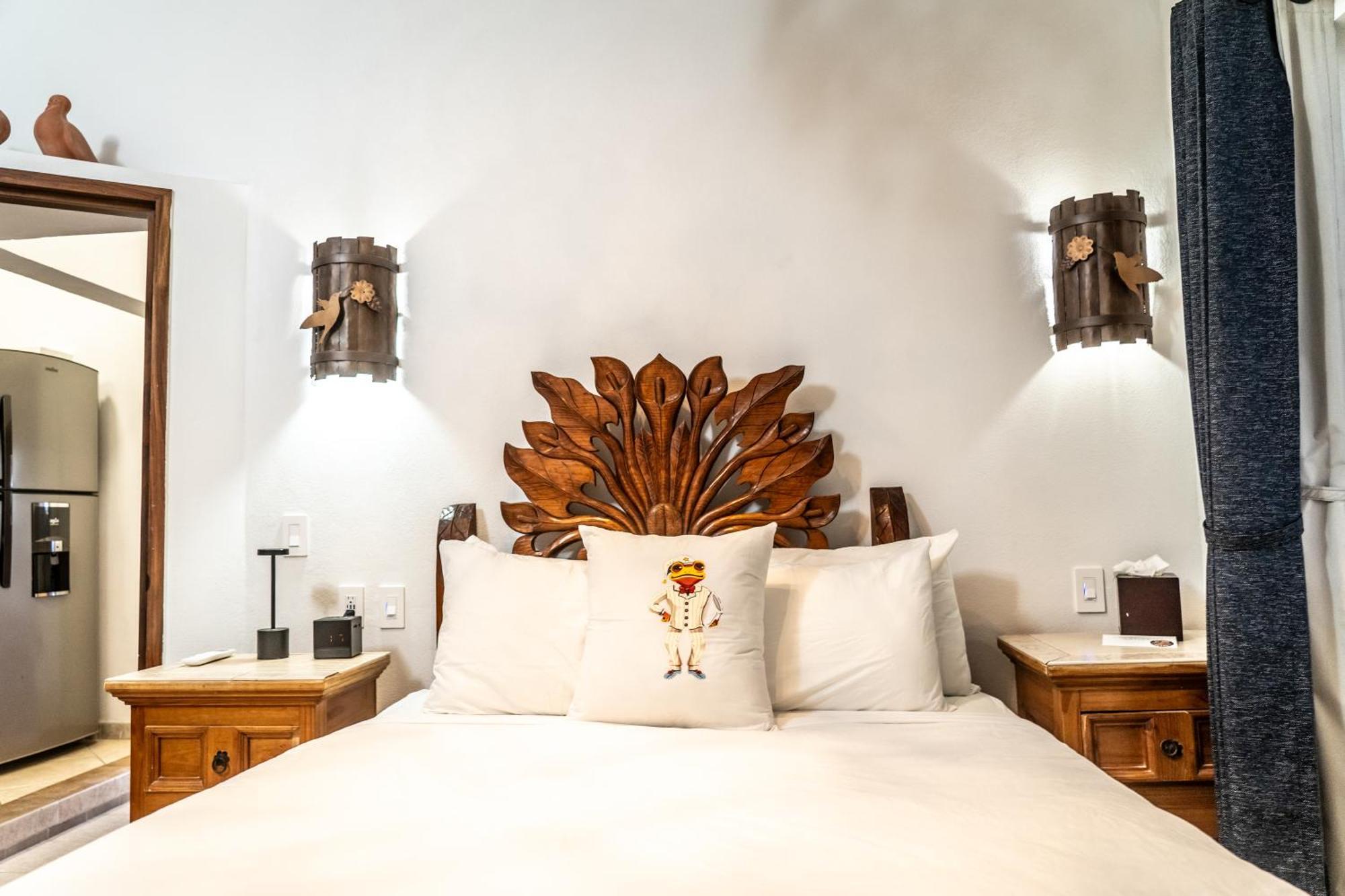 5 Frogs Hotel Bucerias Bagian luar foto